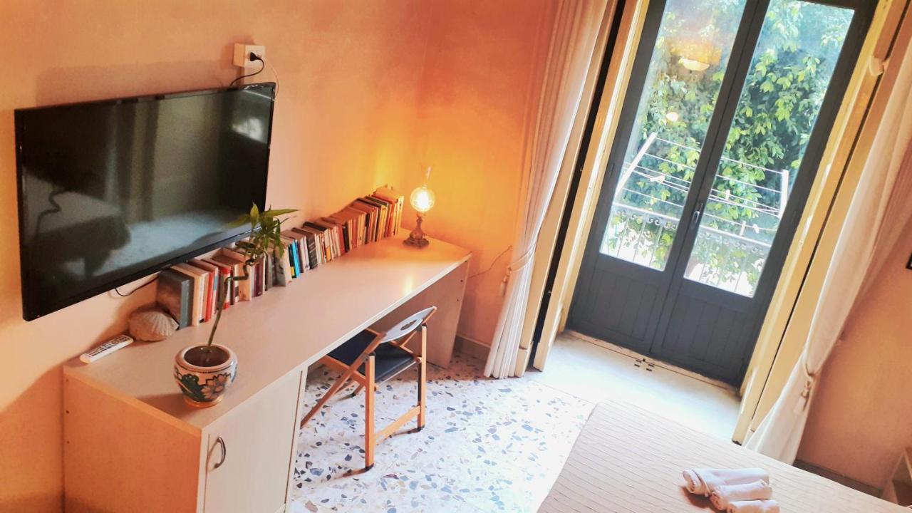 カターニア Bed And Books Isabella Bed & Breakfast エクステリア 写真