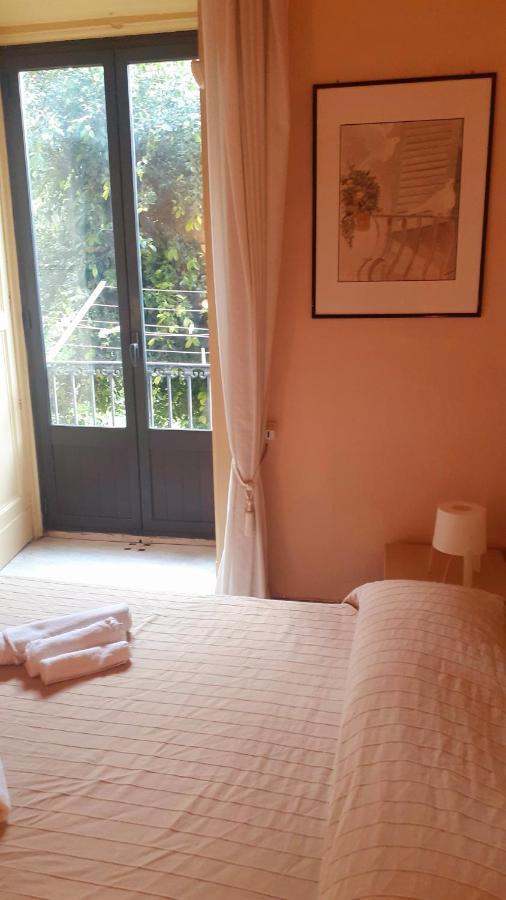 カターニア Bed And Books Isabella Bed & Breakfast エクステリア 写真