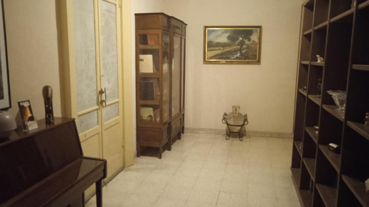 カターニア Bed And Books Isabella Bed & Breakfast エクステリア 写真