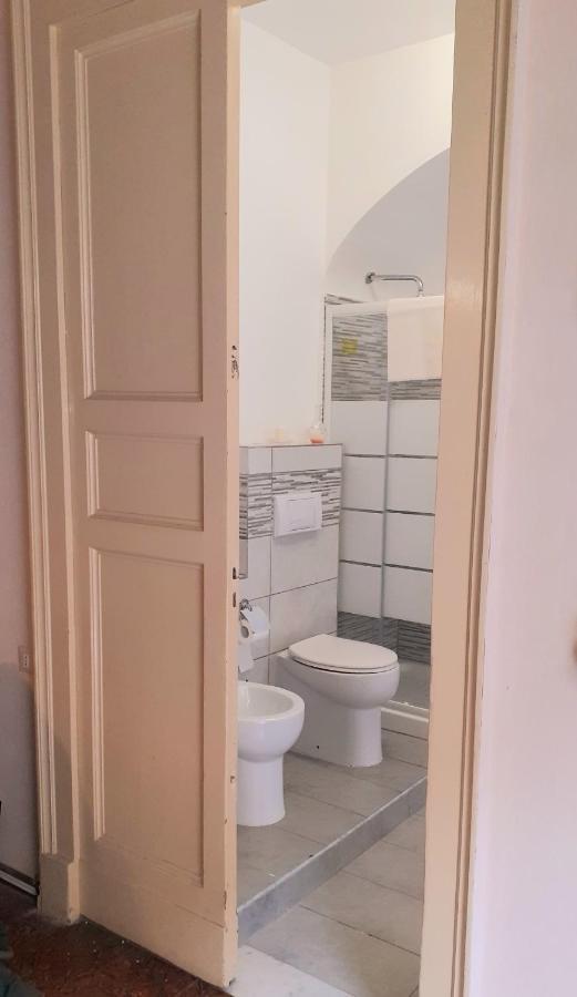 カターニア Bed And Books Isabella Bed & Breakfast エクステリア 写真