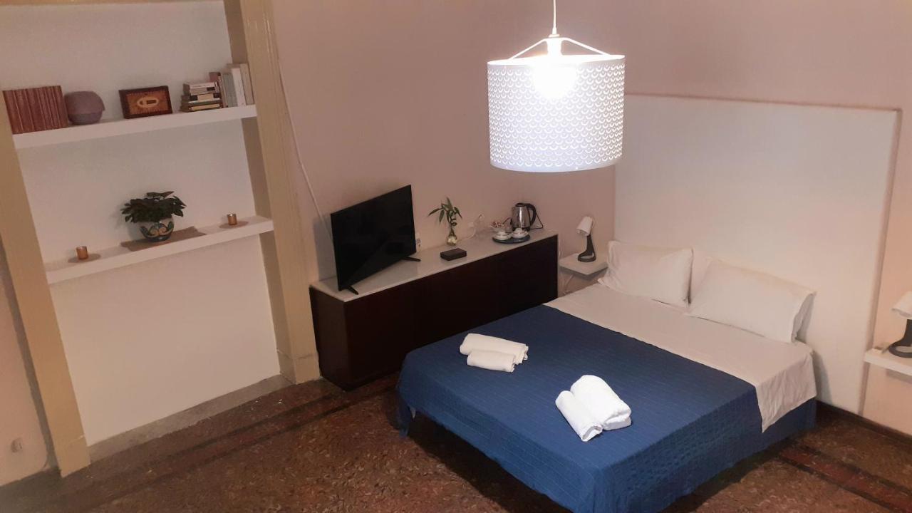 カターニア Bed And Books Isabella Bed & Breakfast エクステリア 写真
